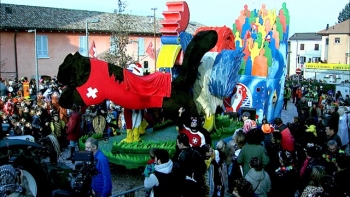 Tutto il corteo di Novazzano