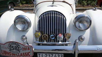 Alcune immagini dell'arrivo a Campione d'Italia del Lions in Classic il rally di beneficenza per vetture classiche del 22/4/2018