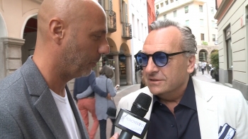 Speciale Via Nassa - il nostro inviato Lignuso l'intruso nel salotto dell'auto di Lugano